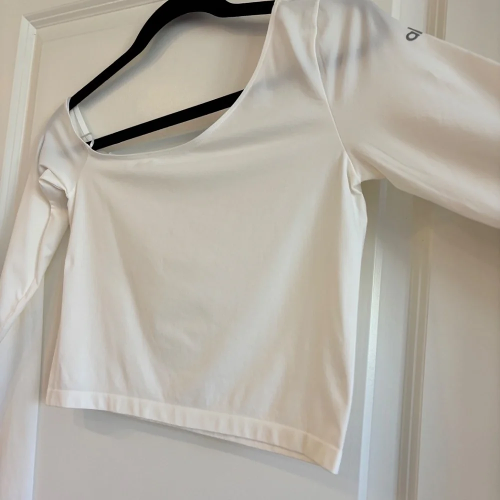 Alo Asymmetric Sheer Glow Long Sleeve Ivory